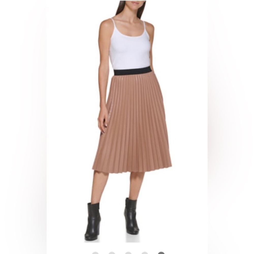 Calvin Klein cafe ole‎ tan Faux Leather Pleated circular swing Skirt size large
